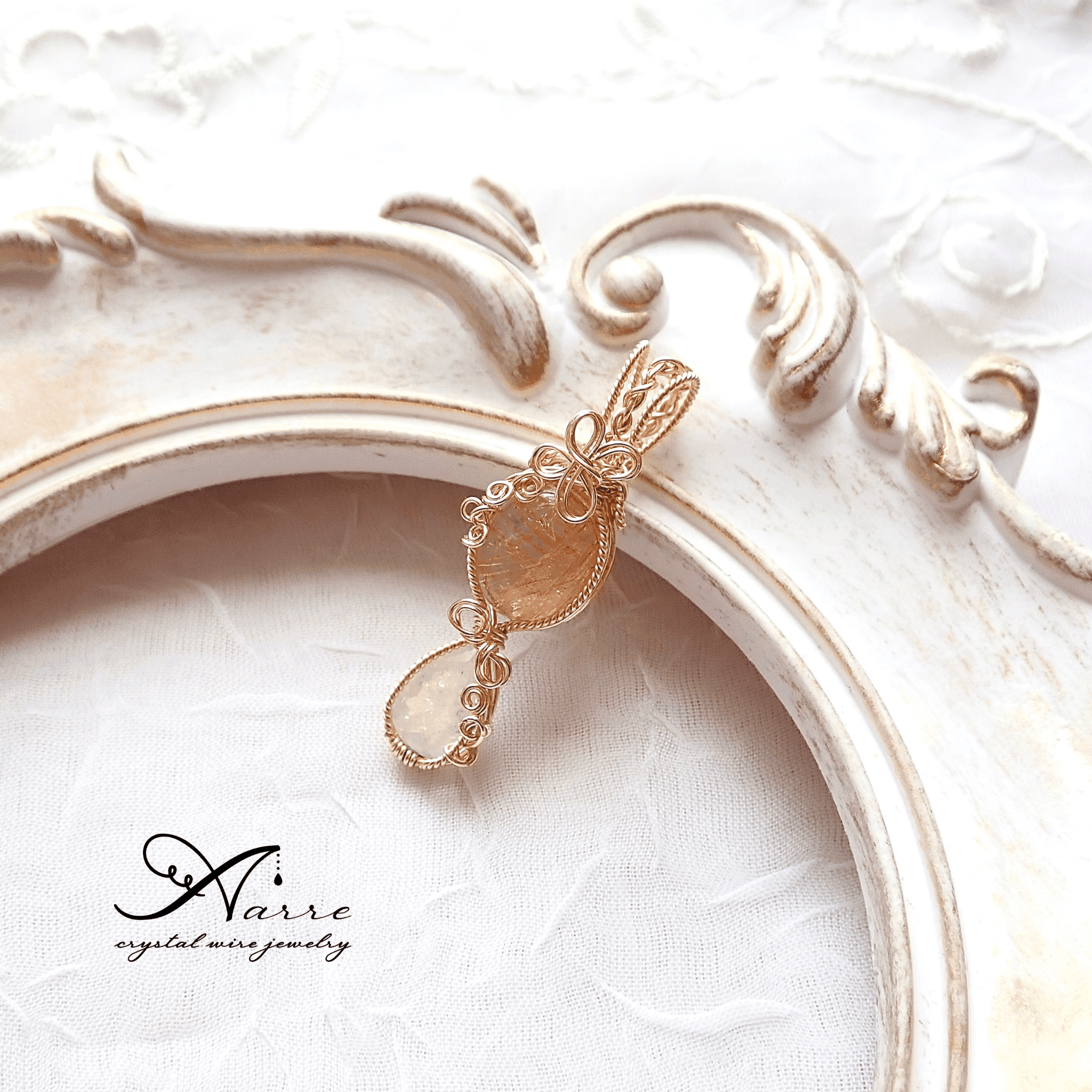 ルチルクォーツとホワイトラブラドライトの2連ペンダントトップ